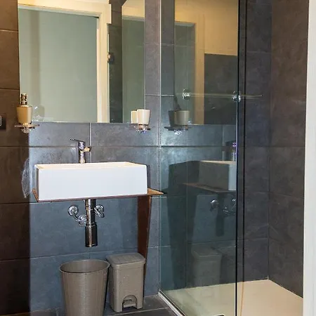 Le Coccinelle * マンデッロ・デル・ラーリオ