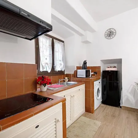 Le Coccinelle マンデッロ・デル・ラーリオ