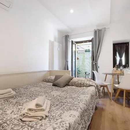 Le Coccinelle * مانديلو ديل لاريو